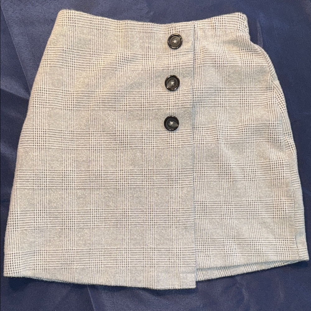 Plaid Button-Front Skirt - Gray